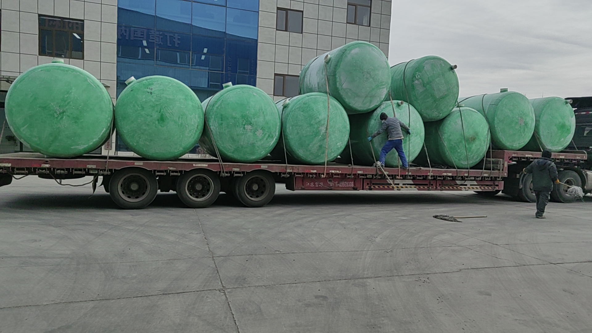 1704355668830065.jpg 1704355668830065.jpg